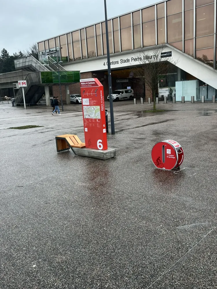 mobilier urbain